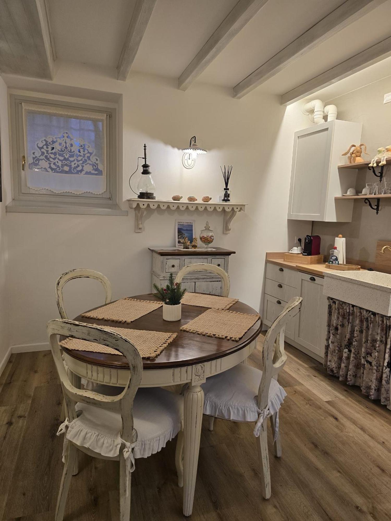 Antica Dimora Apartment San Felice del Benaco Bagian luar foto